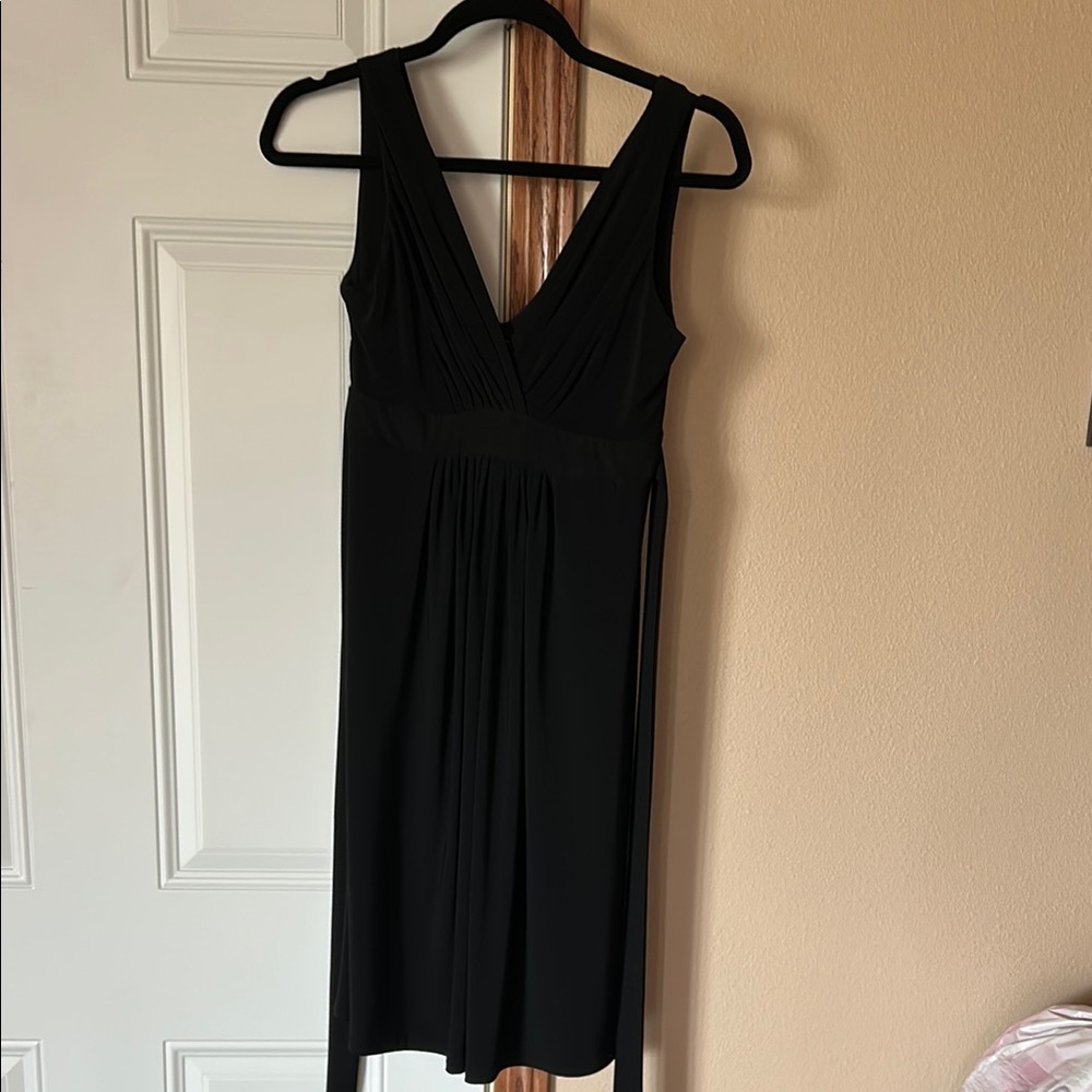 Elegant Black Sleeveless Dress